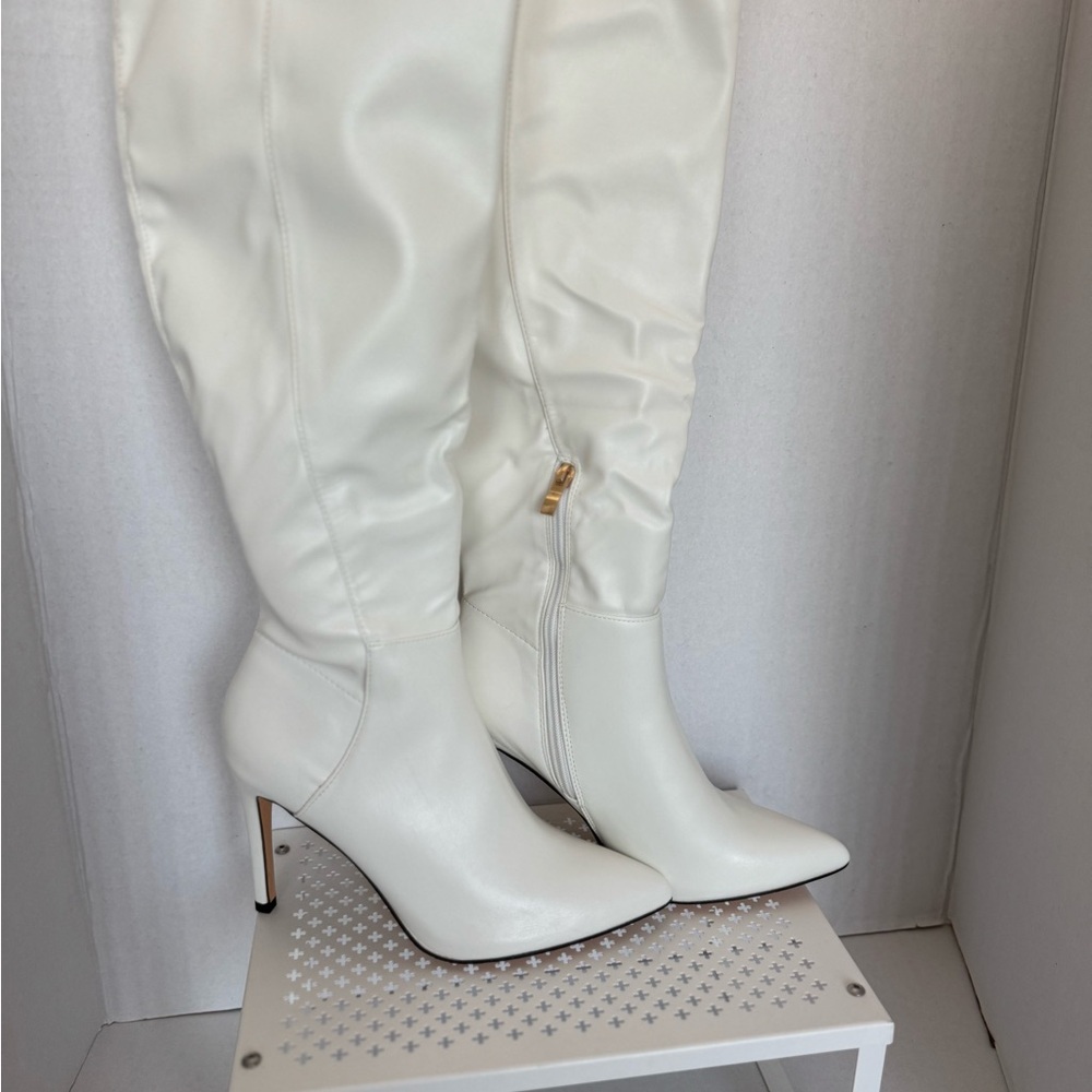 White Knee-High Women's Boots Size 6.5 Inside Zipper 4”Heels - Picture 2 of 5